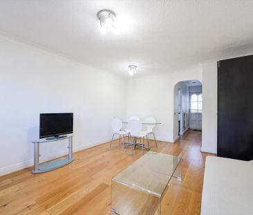 2 bedroom maisonette to rent - Photo 2