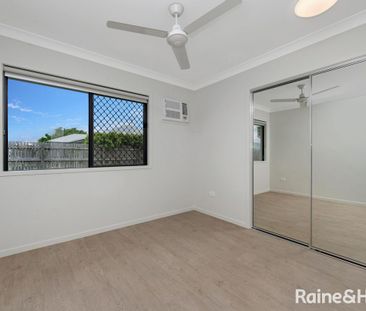 Modern Family Home in Tranquil Mount Low - Photo 4