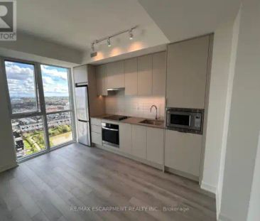 1808 - 3079 TRAFALGAR ROAD | 1808 - 3079 TRAFALGAR ROAD, Oakville - Photo 1