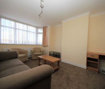 Hillfield Avenue, Colindale, NW9 - Photo 3