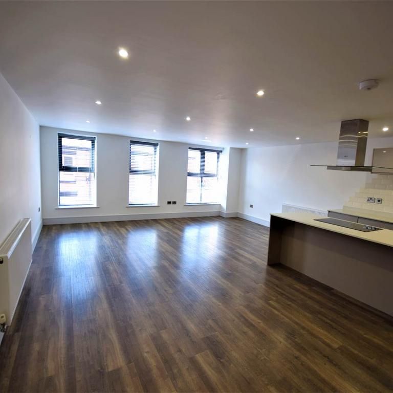 2 bedroom flat to rent - Photo 1