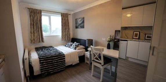 Room in a Shared House, Olive Road, W5 - Photo 2