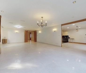 6 bedroom detached house to rent - Photo 5