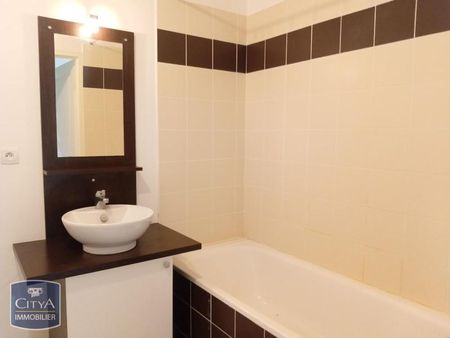 Location Appartement 2 pièces 43m² NIORT 79000 - Photo 4