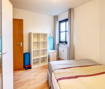 Sonnige 2-Zimmer Wohnung mit Loggia in Altperlach - Photo 1