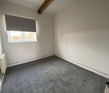 2 bedroom semi-detached house to rent - Photo 3