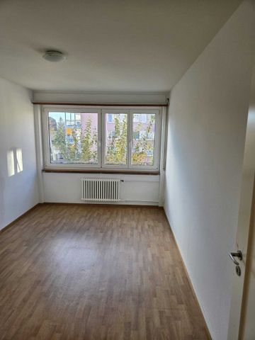 Rent a 4 ½ rooms apartment in Aarau - Foto 4