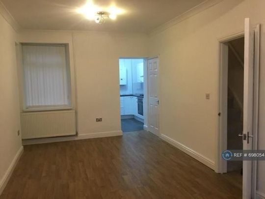 2 bedroom terraced house to rent - Photo 1