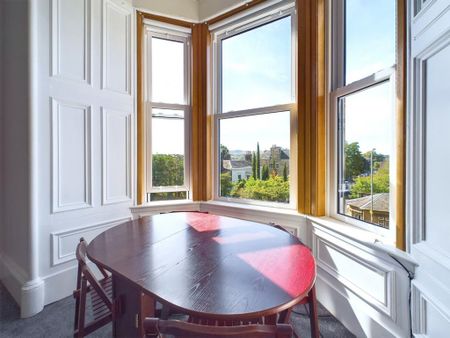 4 bedroom apartment to rent - Photo 5