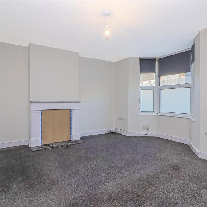 2 bedroom maisonette to rent - Photo 1