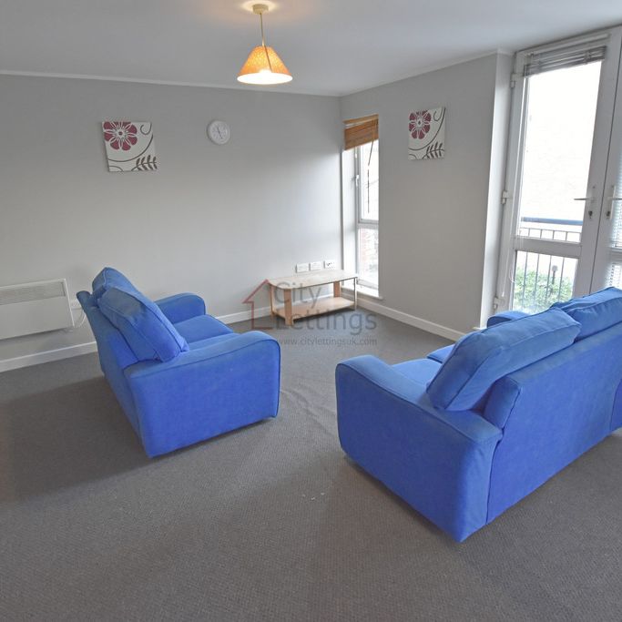 2 Bedroom Apartment - Photo 1