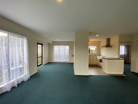 14D Hall Avenue, Mangere, Auckland - Photo 3