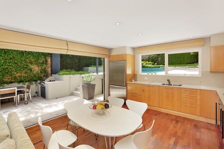 30 Henry Street, Queens Park - Photo 4