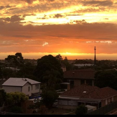 Chic one bedroom apartment with bay views in prime location - Photo 5