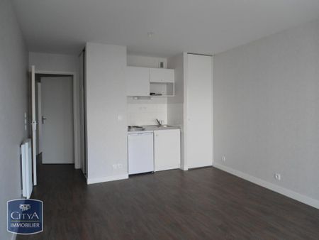 Location Appartement 2 pièces 38m² ST NAZAIRE 44600 - Photo 2