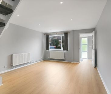 4 bedroom semi-detached house to rent - Photo 3