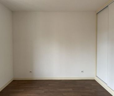 A LOUER - APPARTEMENT T2 - ROANNE SECTEUR MULSANT - Photo 4