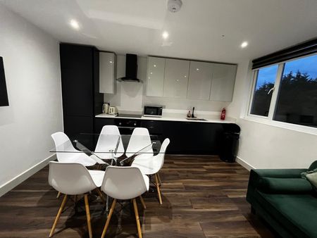 3 Bed Flat, Finchley Road, NW11 - Photo 5