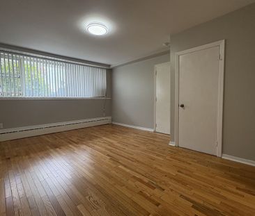For Lease - 233 Pannahill Road Unit# Unit 1, Toronto, Ontario - Photo 2