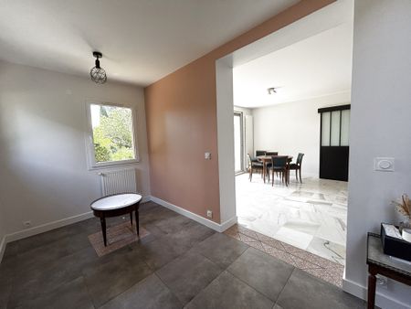 Location Maison 6 pièces 170m² TOULOUSE 31500 - Photo 3