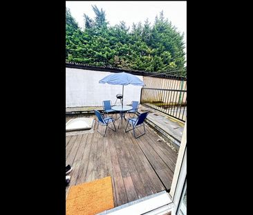 Room in a Shared Flat, Finchley Road, NW2 - Photo 3