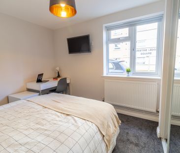 8 Bed Student Accommodation - Photo 1