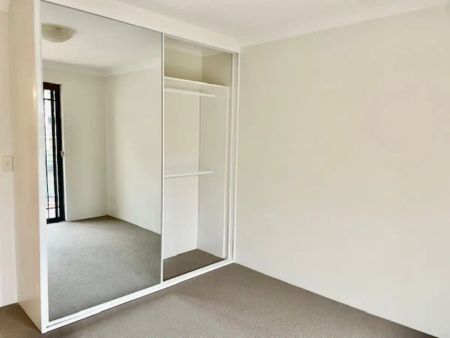 “FANTASTIC 2 BEDROOM APARTMENT” - Photo 3