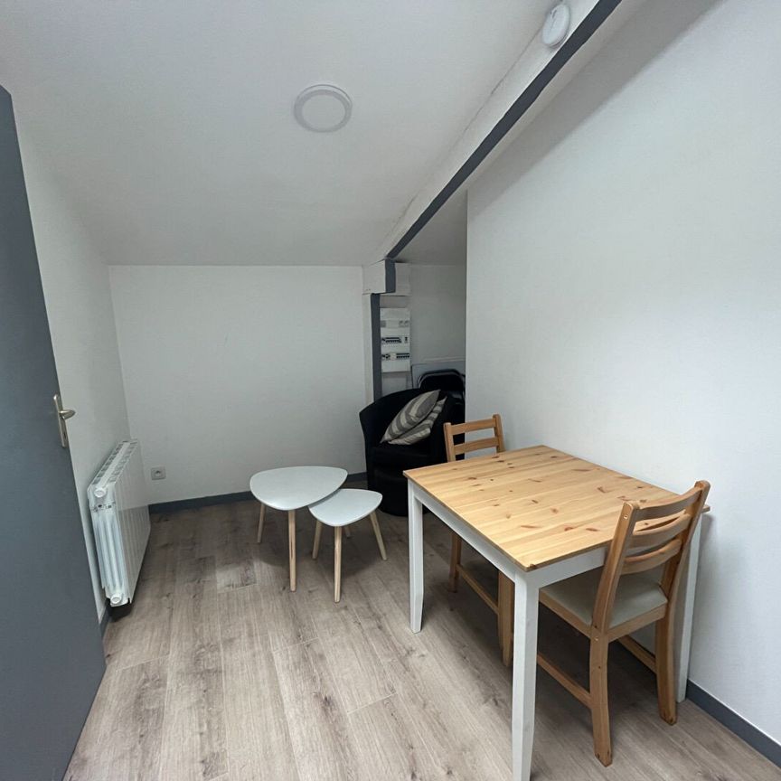 Appartement à louer à Ruffec - Photo 1