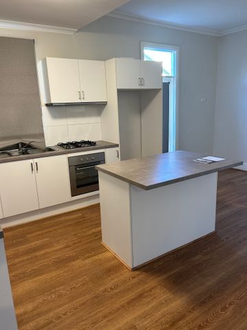 Hughesdale - Photo 2