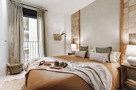 Gran Via de les Corts Catalanes, Barcelona, Catalonia 08011 - Foto 4