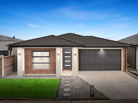 Stunning and Modern 4-Bedroom Home in Mickleham - Photo 3