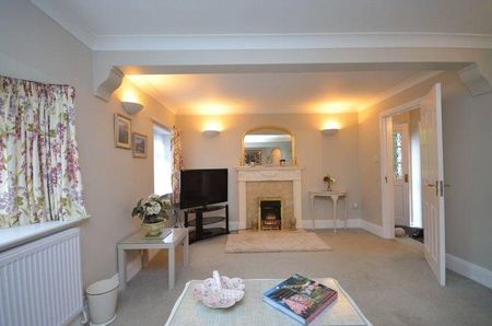 2 bedroom detached house to rent - Photo 3