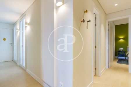 Luxury Apartment for rent in Madrid, Autonomous Region of Madrid - Photo 3