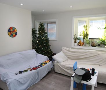 For Lease - 36 Baybrook Crescent Unit# Main, Toronto, Ontario - Photo 6