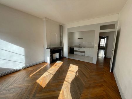 Appartement 3 pièces – LYON - Photo 2