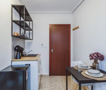 Plaça de Bisbe Benlloch, Torrent, Valencian Community 46900 - Photo 1