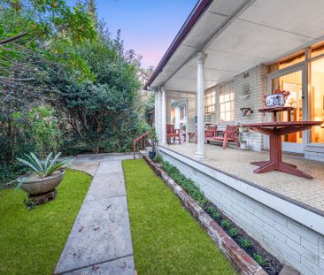 Family Home within West Pennant Hills Public catchment - Photo 3