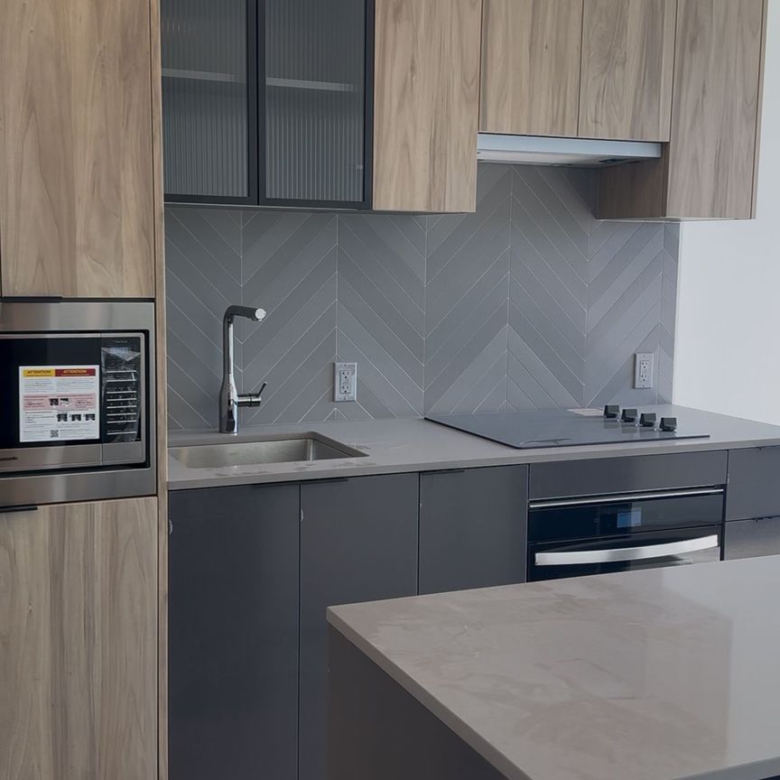 For Lease - 1037 The Queensway N/A Unit# 604, Toronto, Ontario - Photo 1