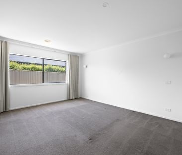 Massive Home with 4 Bedrooms and 3 Living Zones in Winter Valley - Photo 3