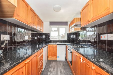 1 bedroom apartment to rent Bushfield Drive, Redhill, RH1 - Photo 3