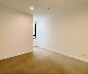 2 Bedroom*106 - Photo 2