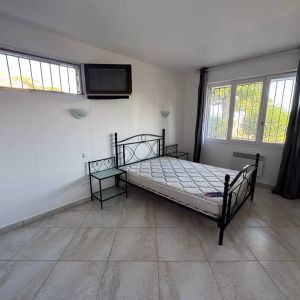 Appartement meublé 2 pièces à louer à Bastia - - Photo 2