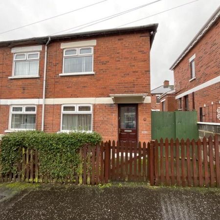 8 Dhu Varren Parade, Belfast, BT13 3FJ - Photo 4