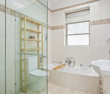 Rare Park Facing, Coastal Home with Ocean Views LUG & Fenced Pool - Photo 4