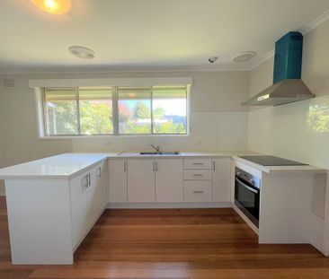 61 Anora Crescent, Mulgrave - Photo 6