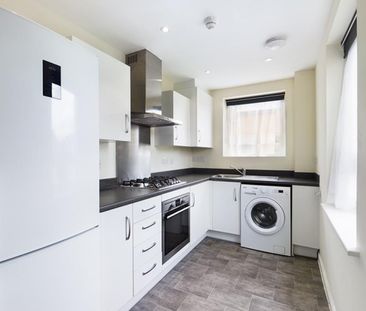 2 bedroom Flat To Let - Photo 5