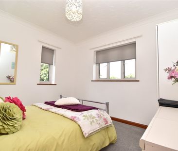 Bugsby Way, Kesgrave, Ipswich, Suffolk, IP5 2BB - Photo 6