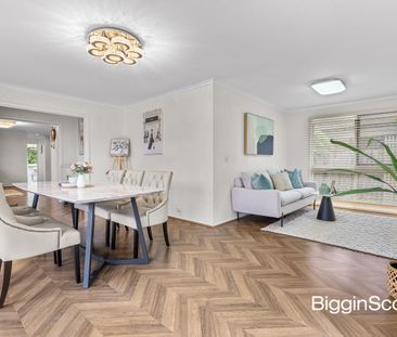 Renovated Family Entertainer in a Blue-Chip Location - Photo 5