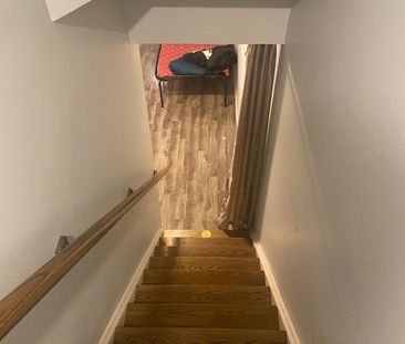 For Lease - 16 Golden Springs Drive, Brampton, Ontario - Photo 6