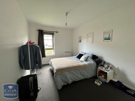 Location Appartement 2 pièces 55m² LILLE 59000 - Photo 4